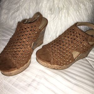 Brown Wedges